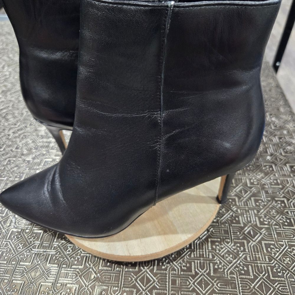 🐢 Halogen Haanita-Lea Black Leather Bootie Size 7M